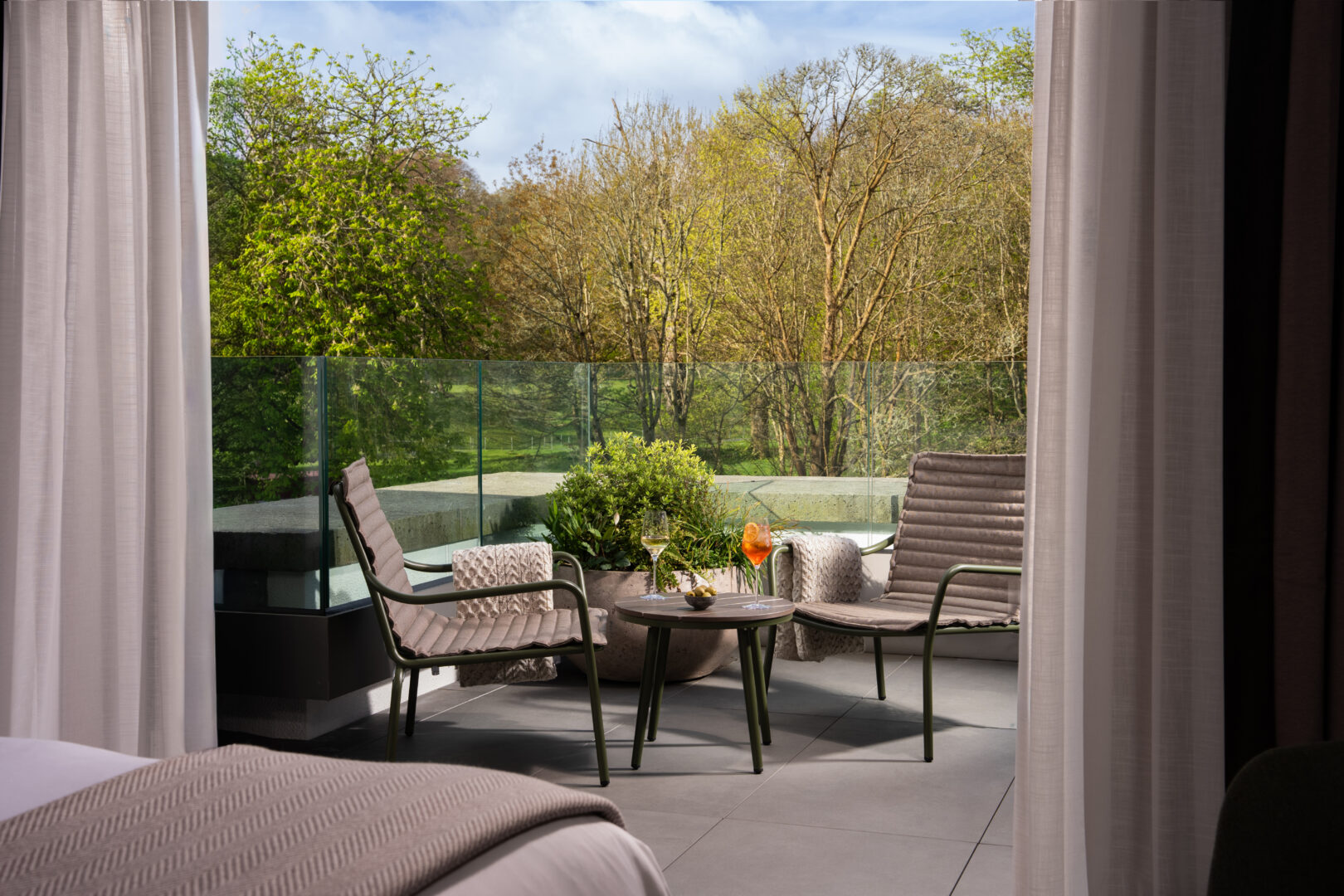 banner-image-desktop